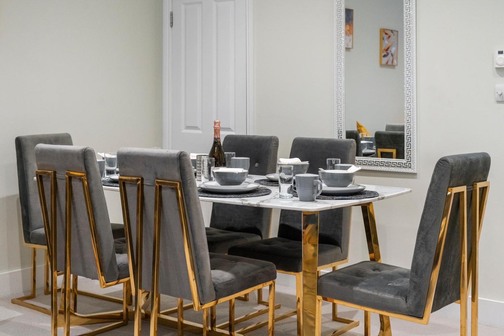 Chic 2 Bed Maisonette In Mayfair 32A London Eksteriør bilde