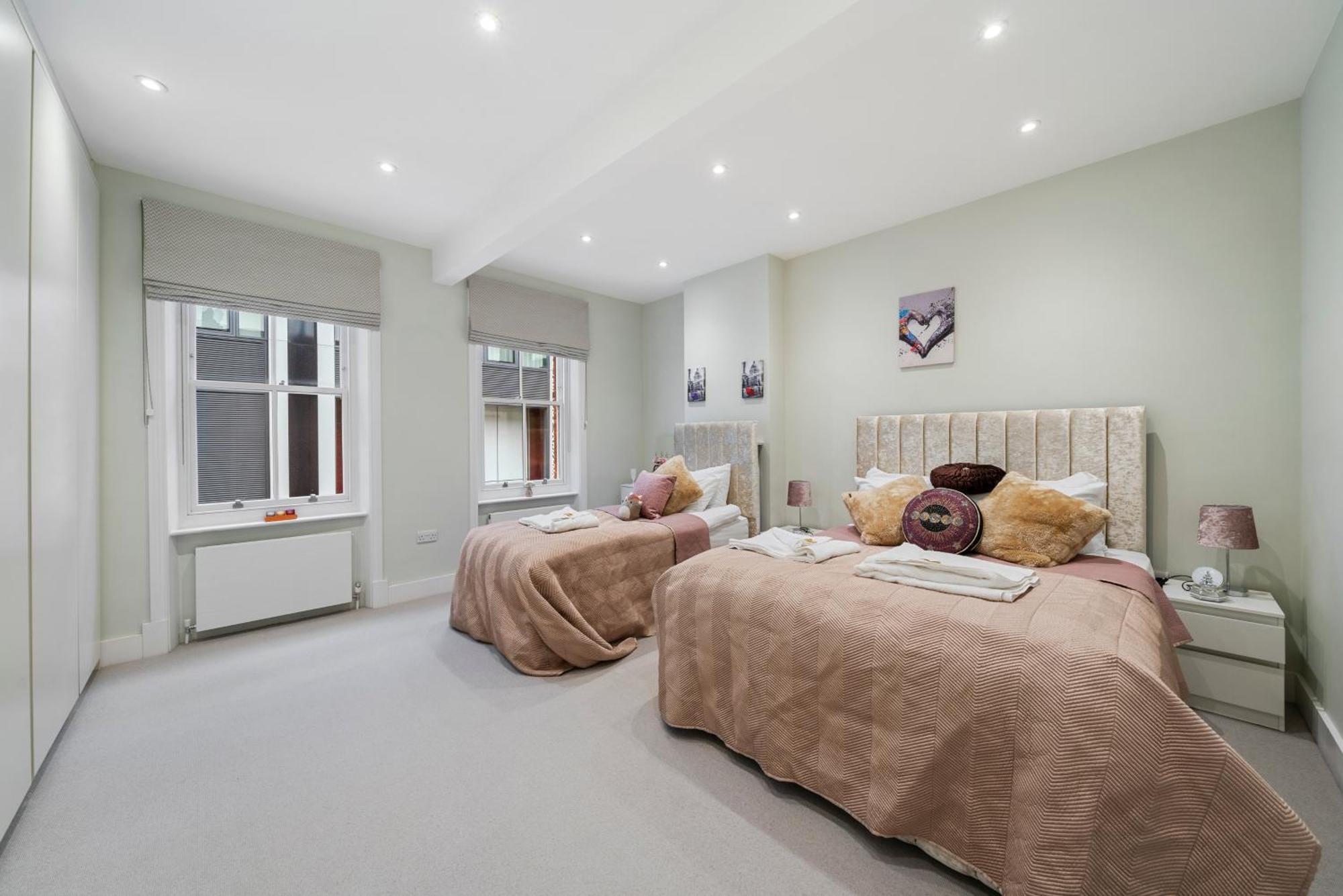 Chic 2 Bed Maisonette In Mayfair 32A London Eksteriør bilde