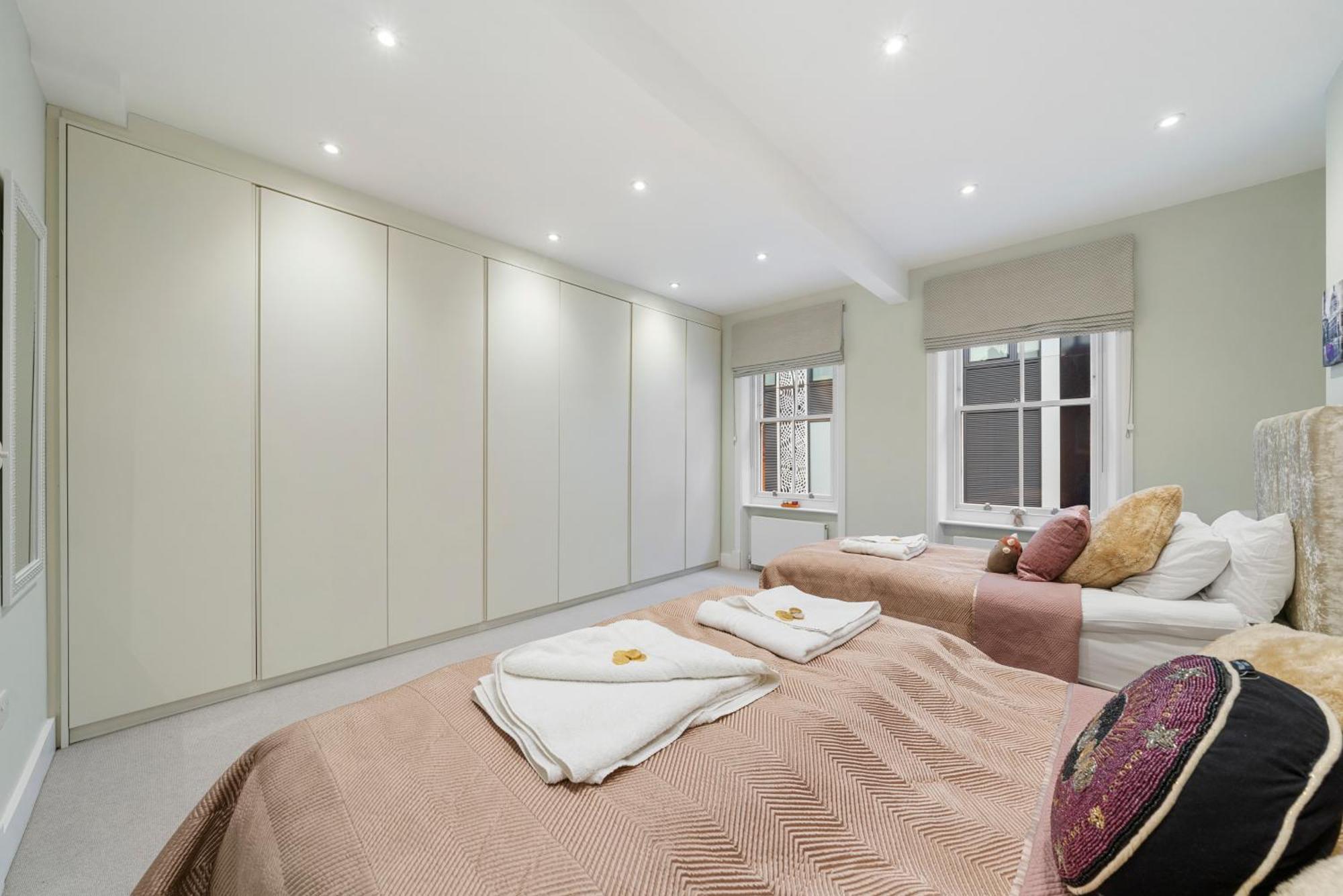 Chic 2 Bed Maisonette In Mayfair 32A London Eksteriør bilde